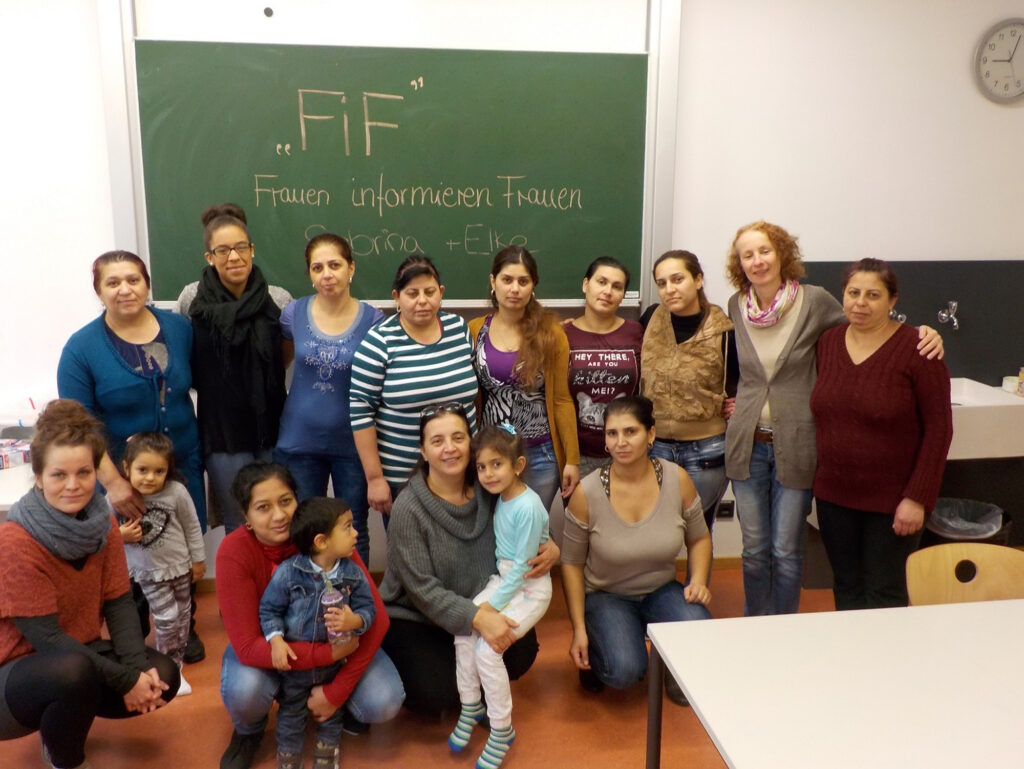 Besuch Beratungsstelle FIF im bulgarischen Müttercafe Schenkelsbergschule Juni 2018